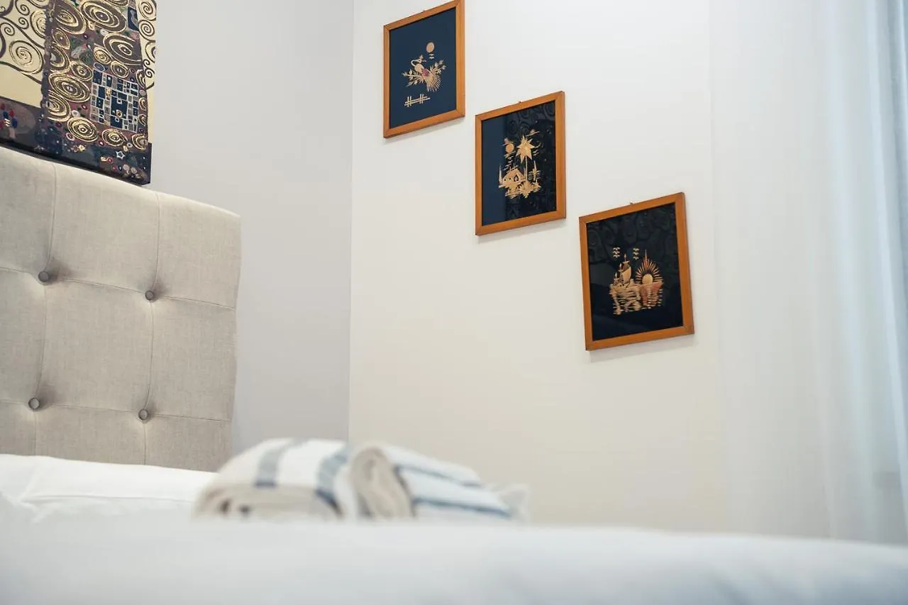 בית הארחה קולצ'יו House 21 Residence Room