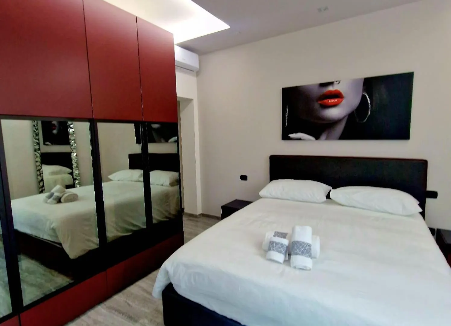 House 21 Residence Room Collecchio Guest house